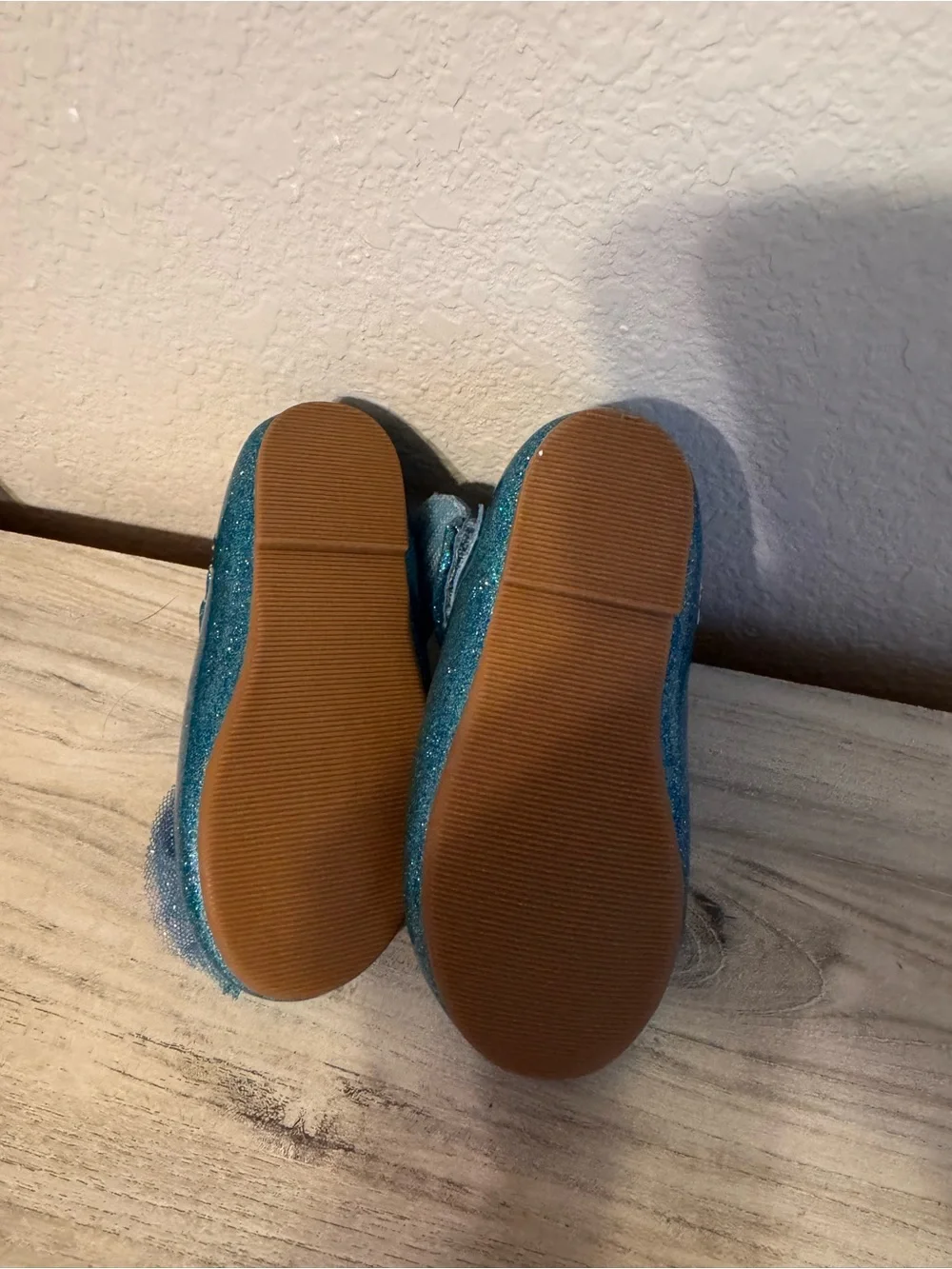 Thee Bron Girls' Teal Glitter Snowflake Mary Jane Shoes